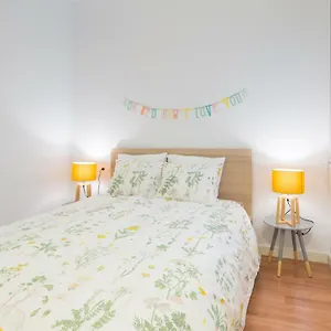 Homely Plaza Montano Apartament